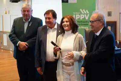El autor de la Ley Pierri volvió a Bariloche 32 años después y protagonizó un acto que emocionó a todos