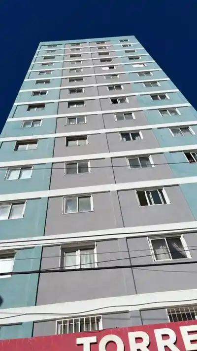 Un nene de 9 años murió tras caer del quinto piso en Comodoro: qué se sabe