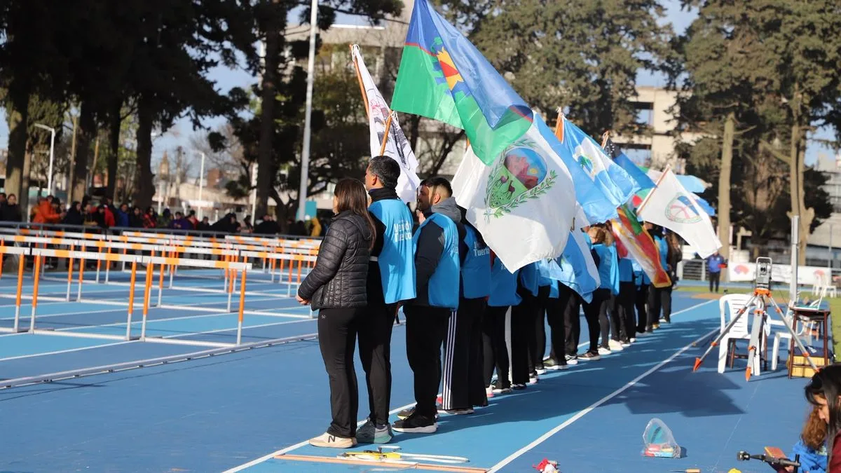 Un torneo nacional de atletismo convocó a más de 400 jóvenes en Venado Tuerto