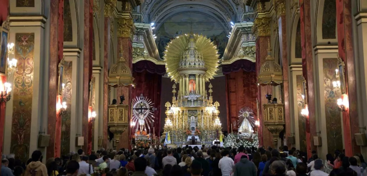 'Para mí significa todo': devotos cuentan por qué la Novena los mueve a pedir y agradecer
