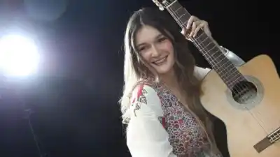 Premio Gardel mediante, Maggie Cullen trae “Décimas” a Paraná