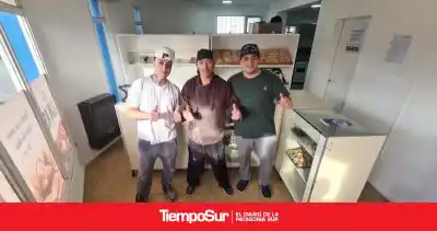 Después de 22 años en el petróleo, abrió una panadería familiar en Río Gallegos