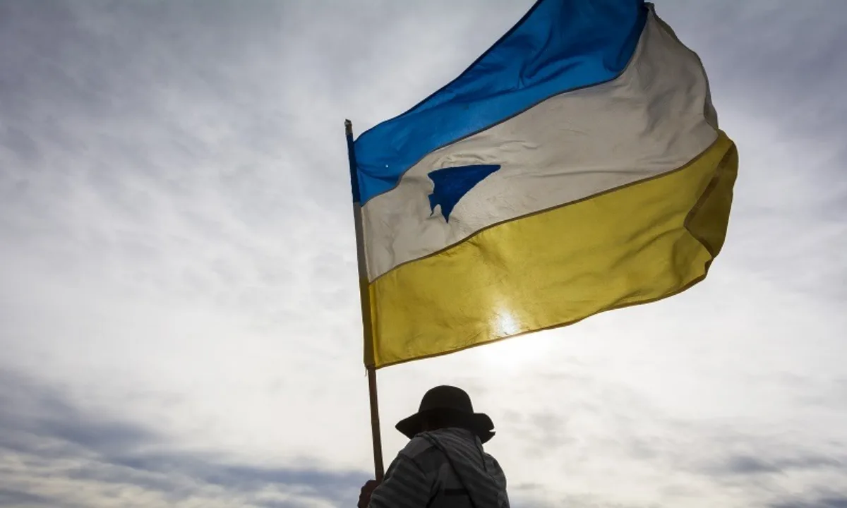 La historia detrás de la bandera que une a los pueblos originarios de Chubut