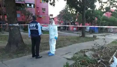 Vecinos del Oeste II se organizan: Reclaman el desalojo de una vivienda que, aseguran, es un “punto de venta” que desató el caos