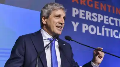 La Justicia blindó a Caputo en una causa que lo complicaba por sus negocios