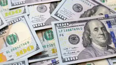 El dólar mayorista sigue subiendo, pero el techo que fija el Central queda lejos