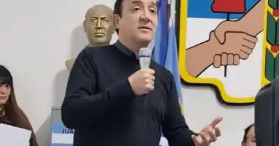 Grasso avisó que hay funcionarios de Vidal que militan con él y lanzó una advertencia por las candidaturas