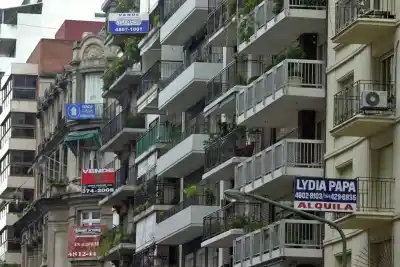 Quieren que los inquilinos dejen de pagar la comisión inmobiliaria: el proyecto que presentaron en la Legislatura