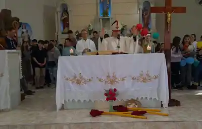 El día que un Cardenal visitó Selva y la comunidad no lo olvida