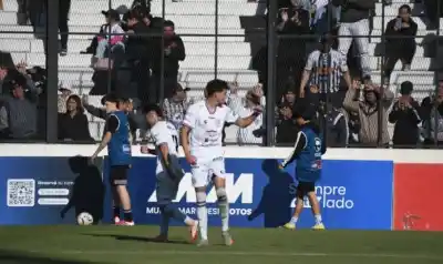 El gol de Pacheco que aleja a For Ever del descenso: la cifra que ilusiona al Negro