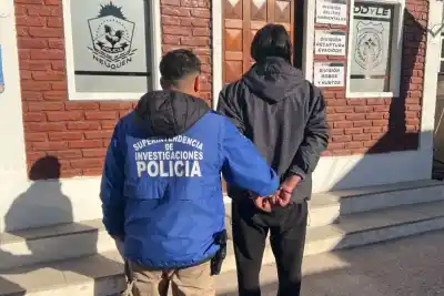 Nuevos allanamientos en Plottier: secuestran droga, municiones y un auto clave