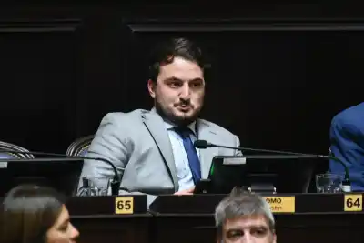 El insólito anuncio de Romo sobre el dinero que Inglaterra pondría para financiar a la oposición