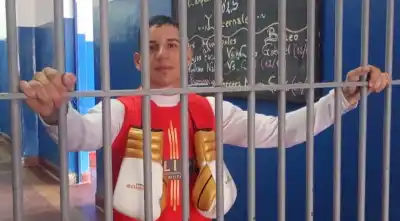 El boxeador que entrena en la cárcel y promete un nocaut en el Delmi