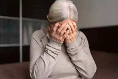 Una jubilada de 70 años descubrió que le descuentan un préstamo de $1.000.000 que nunca pidió