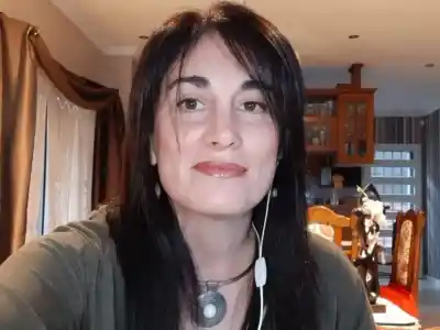 El adiós a una voz del oeste: quién fue la periodista que marcó una era en Clarín