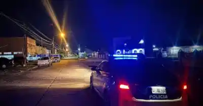 Desapareció un portón de tres metros de una obra en Caleta Olivia y nadie sabe cómo lo sacaron
