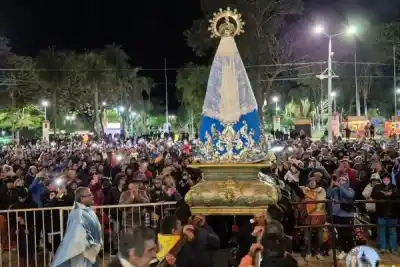El frío no frenó la fe: la multitud que se reunió en Itatí para saludar a la Virgen