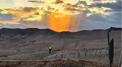 El frío de la madrugada no frena a los peregrinos de la Puna: así avanza la fe hacia el Milagro