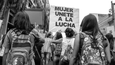 Un viaje fotográfico por la historia de los feminismos de Posadas