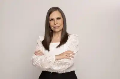 Gaby Pérez Islas llega a Salta: la charla sobre el duelo que promete atravesar el dolor