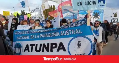Paro total en las universidades: el reclamo que une a docentes y no docentes