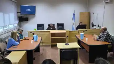 La ignoró tres veces y la siguió hasta increparla: ahora deberá hacer un taller de violencia de género