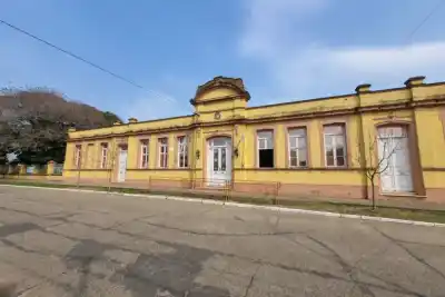Una escuela de 1911 en Chajarí será restaurada con una millonaria inversión