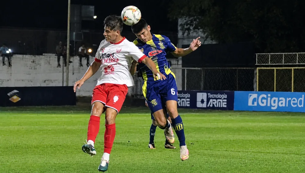 El clásico de Rocamora: Huracán y Mitre se ven las caras en un duelo clave