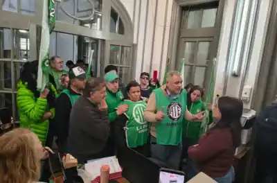 ATE movilizó y lanzó una advertencia al Gobierno por las paritarias
