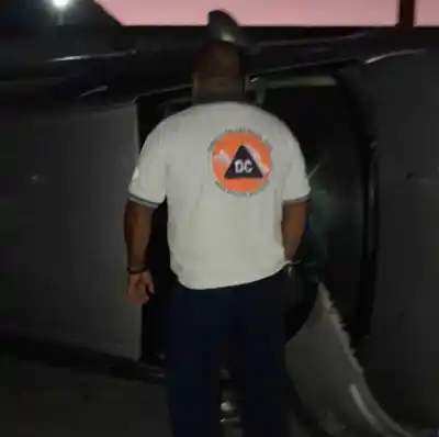 Susto en Monteros por un vuelco en la madrugada