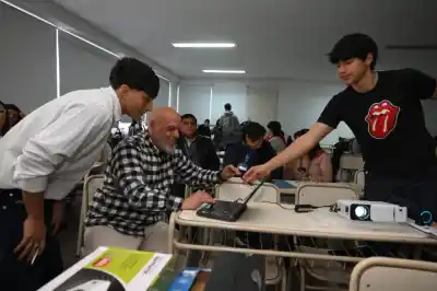 Córdoba vive una jornada educativa única: cientos de proyectos compiten por un lugar en la feria nacional