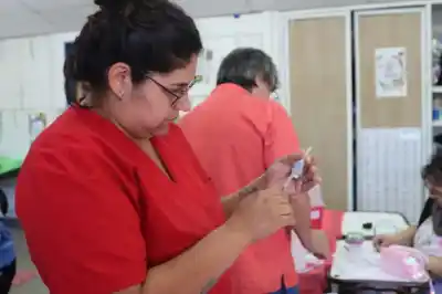 Salud en Chacramonte: un sábado con controles, vacunas y más en la Escuela 350