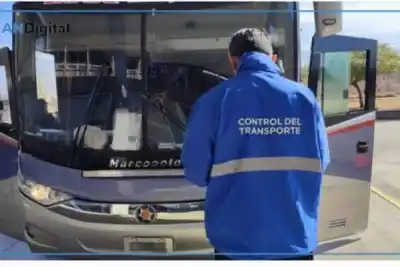 Detuvieron un viaje de un equipo de vóley: los 13 menores iban en un micro sin RTO ni tacógrafo