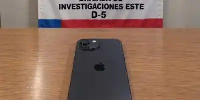 Un iPhone 15 robado en un colectivo apareció en un local: el rastreo que terminó en Caucete