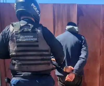 Violó la orden de alejamiento y escapó en moto: el operativo que terminó con su captura