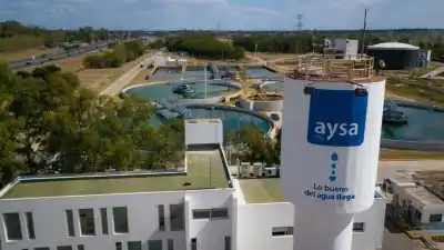 La Justicia frena la privatización de Aysa y ahora define la federal