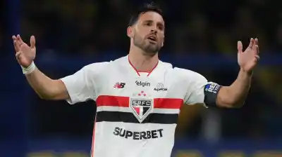 El gesto de Calleri tras los silbidos en la Bombonera y su advertencia para la revancha