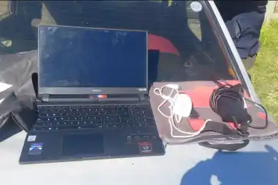 La olvidó en el colectivo y la encontró a kilómetros: el insólito destino de la notebook