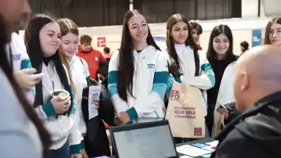 La UNR abre sus puertas: la Expo Carreras que bate récords y redefine el ingreso a la universidad