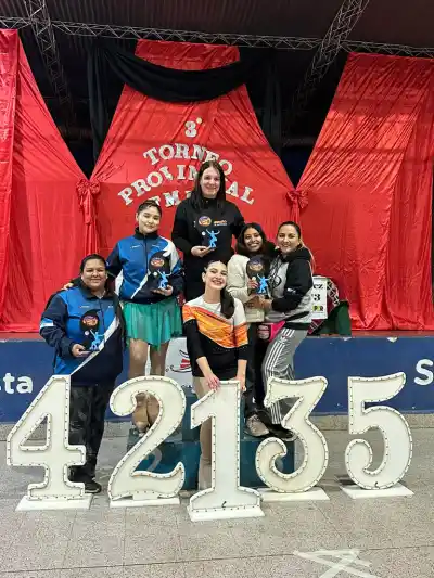 Los 54 podios que convirtieron a Tirena Patín en el mejor equipo del torneo