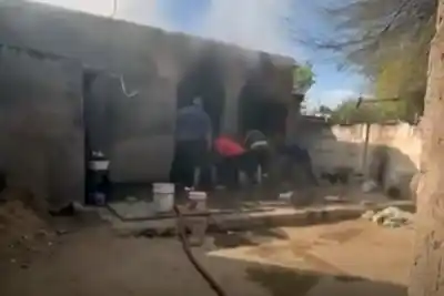 Un cortocircuito arrasó con la casa de una familia y los dejó sin nada: piden ayuda