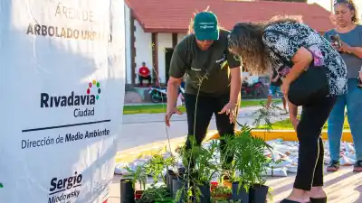 Eco Canje en Rivadavia: qué hay que llevar para cambiar residuos por plantas