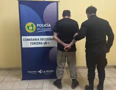 Quiso sacarle dinero a un conocido, pero la pelea terminó con un detenido y un cuchillo secuestrado