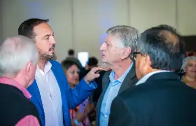 Tras la foto con Verna, el entorno de Di Nápoli espera el llamado de Ziliotto