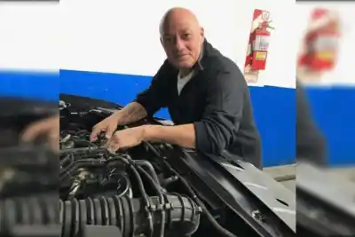 El adiós a un ícono de los motores: la historia de Oscar Valverde que marcó a Bariloche