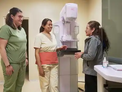La Tarde de las Mamografías: más de 200 mujeres se hicieron estudios en San Juan