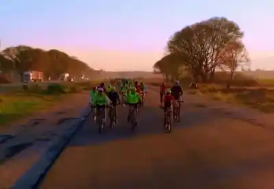 Pedaleando con fe: crean una canción para los biciperegrinos del Milagro