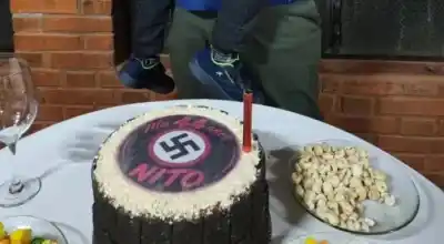 Allanaron una casa de Oberá por un cumpleaños con simbología nazi: qué secuestraron