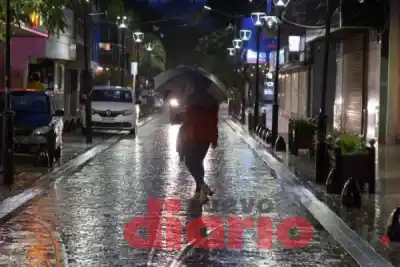 El alivio se termina: alerta amarilla y un sábado que helará a Santiago