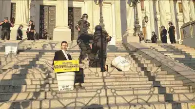 Congreso en la mira: La polémica decisión que dejó afuera a más de 100 mil personas en la reforma clave
